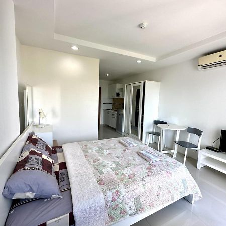 Beach 7 Condo Studio 012 Jomtien Beach Esterno foto